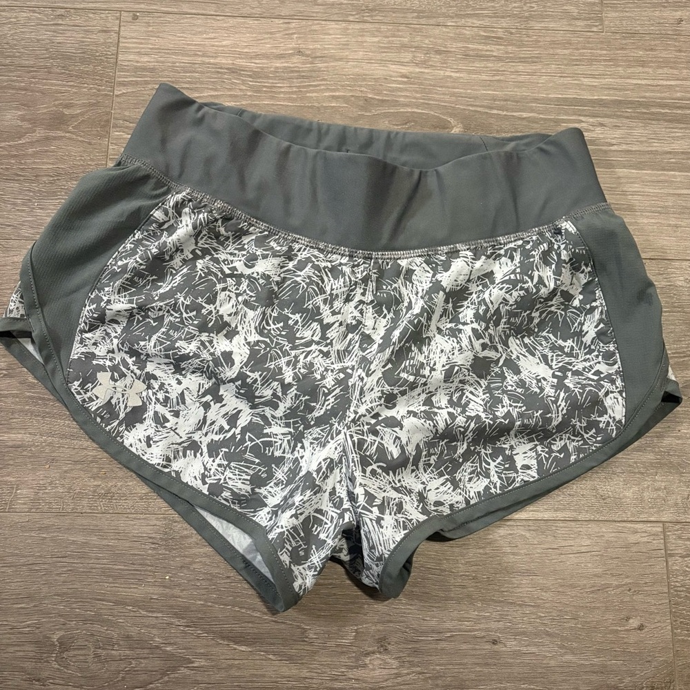 Under Armour Speedpocket Running Shorts Gray Pattern Women’s Small